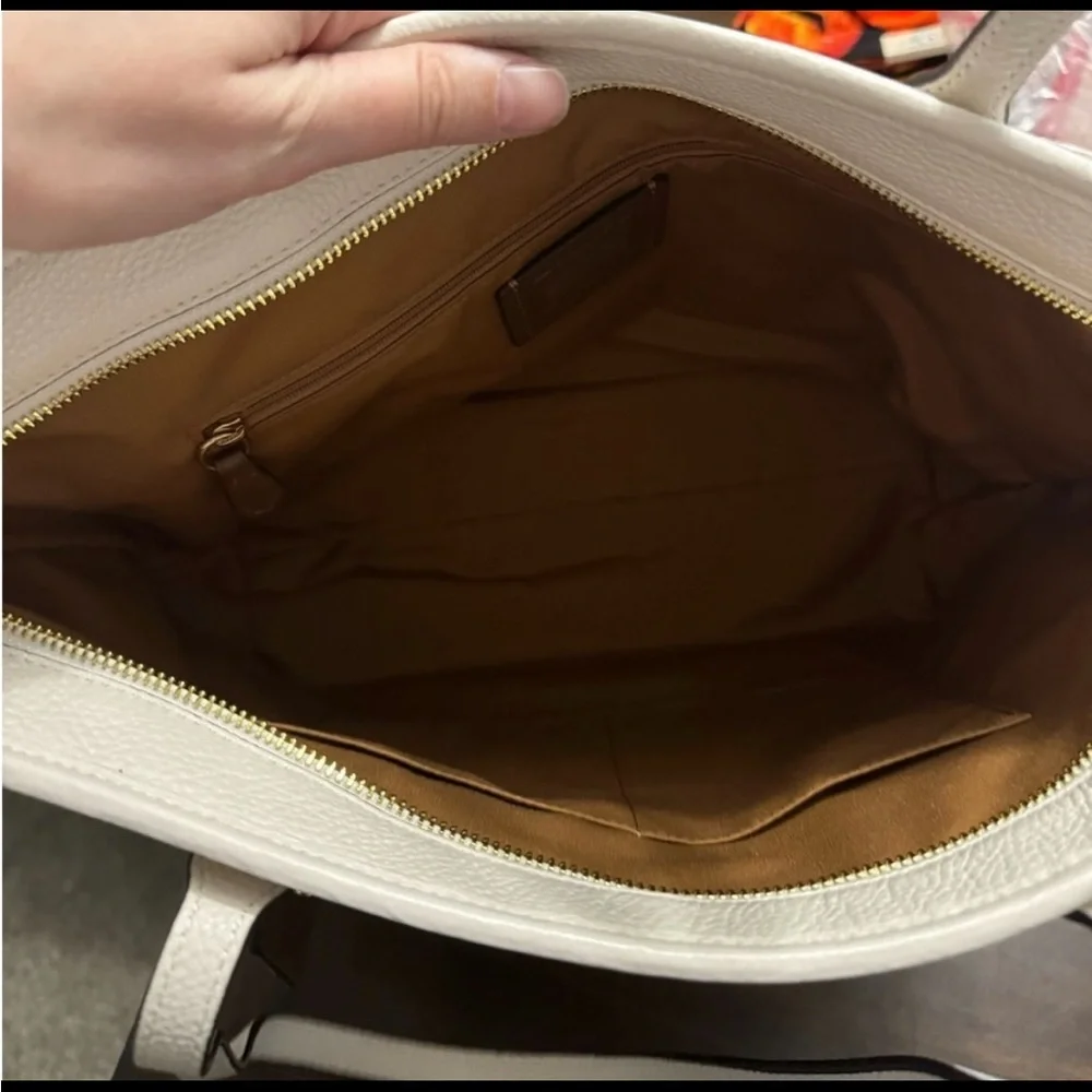 Coach Vandal Gummy Bear Zip Top Tote